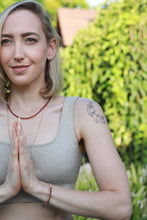 טעינת תמונה בתצוגת גלריה, עגילי גלאם גארנט