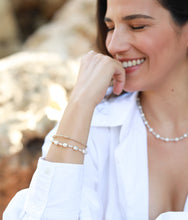 טעינת תמונה בתצוגת גלריה, צמיד ביג שילה פנינה לבנה