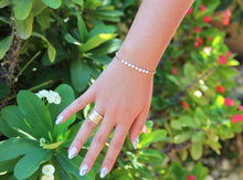 טעינת תמונה בתצוגת גלריה, צמיד גלאם פנינה לבנה - אבן הלידה שלי - MyBirthstone