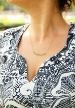 טעינת תמונה בתצוגת גלריה, שרשרת בר פרידוט - אבן הלידה שלי - MyBirthstone